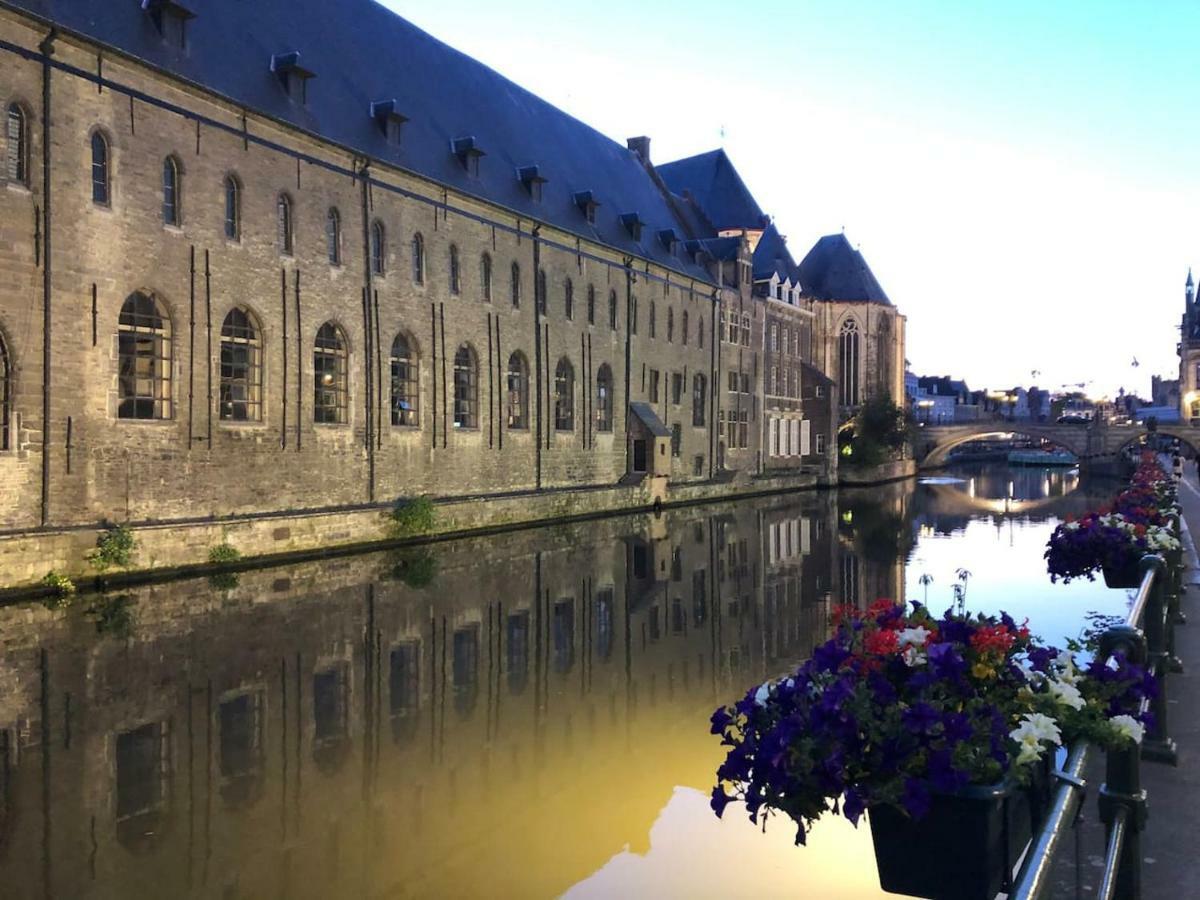 Studio Medieval City Center At River De Leie 헨트 외부 사진