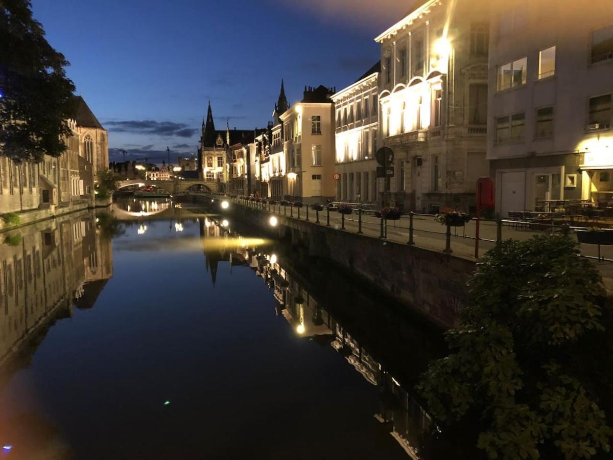 Studio Medieval City Center At River De Leie 헨트 외부 사진